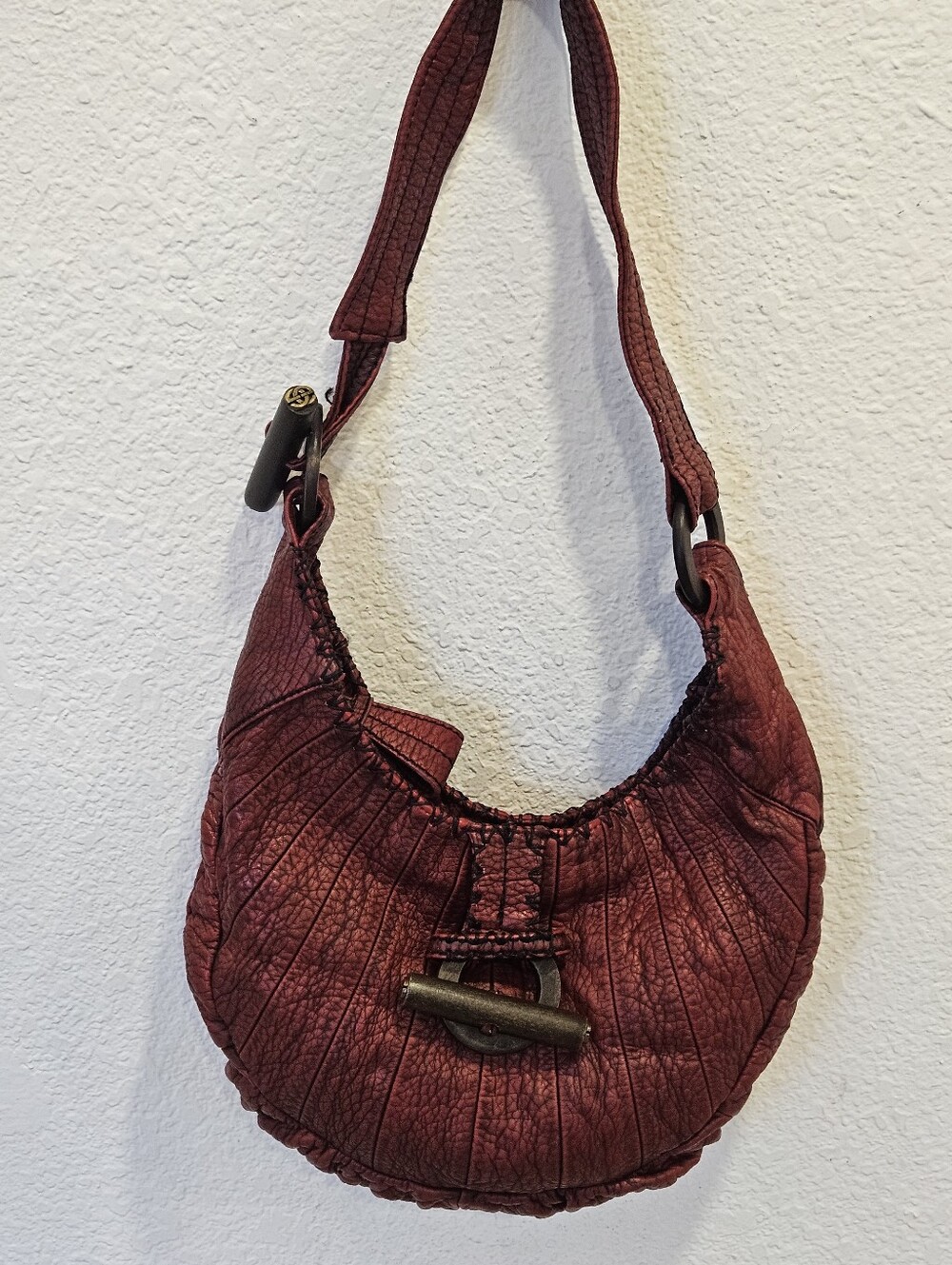 Vintage RED by Marc Ecko Textured Hobo Bag – Crinkle Red
